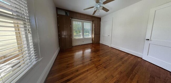 Building Photo - 1013 23rd St W