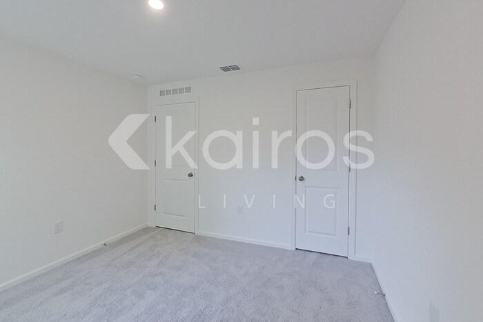 Building Photo - 7955 97th Ct