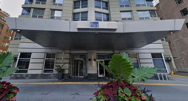 Building Photo - 440 N Wabash Ave