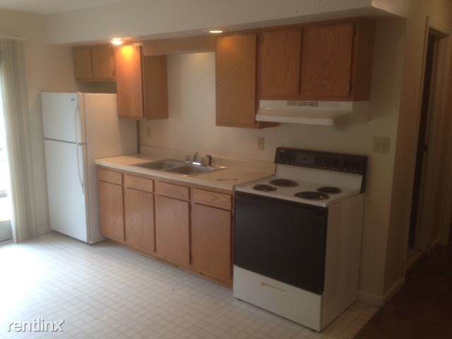 Building Photo - 2 br, 1 bath Apartment - 25 Main St B-2