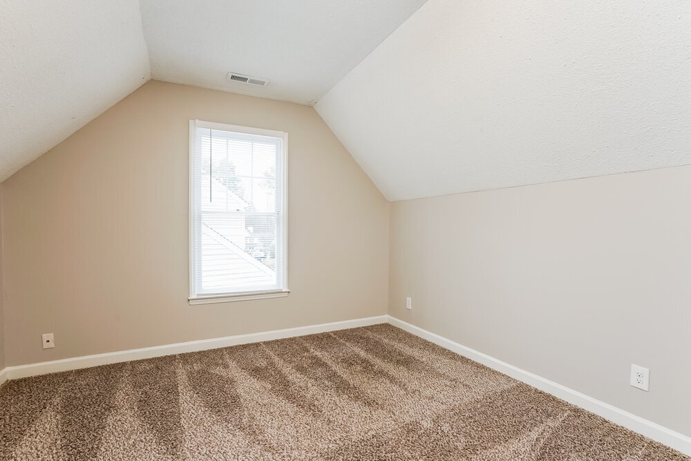 Building Photo - 4400 Birmingham Way