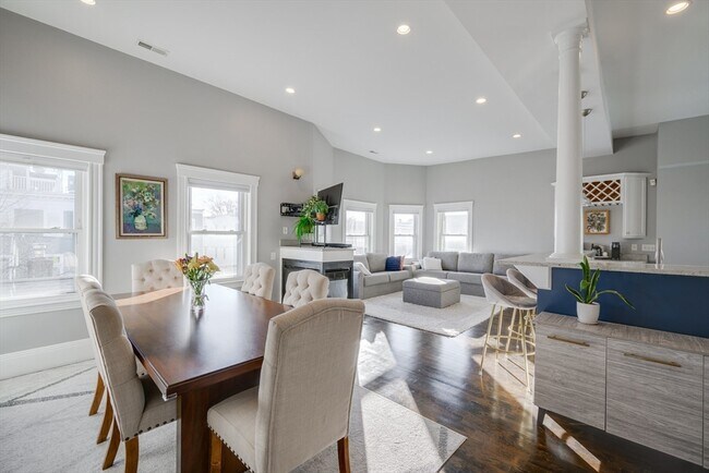 Primary Photo - 41 Farragut Rd