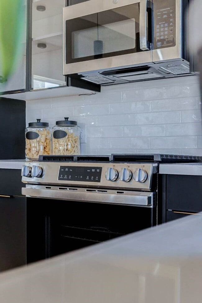 Building Photo - 4805 Paula St