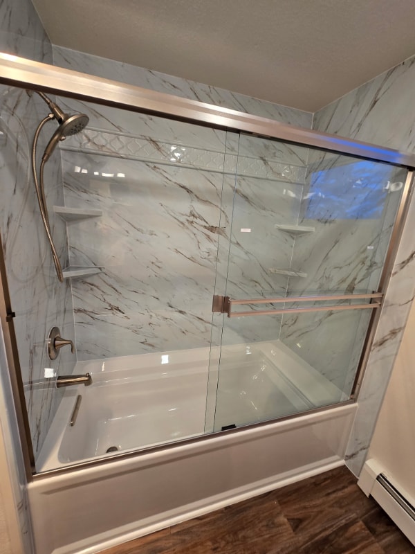 Building Photo - 635 E 73rd Ave