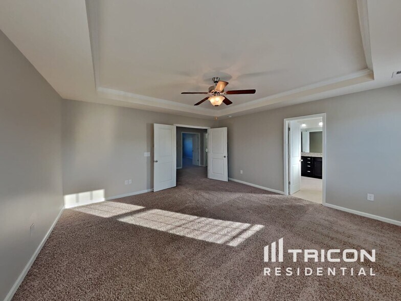 Building Photo - 7544 Poplar Meadow Ln