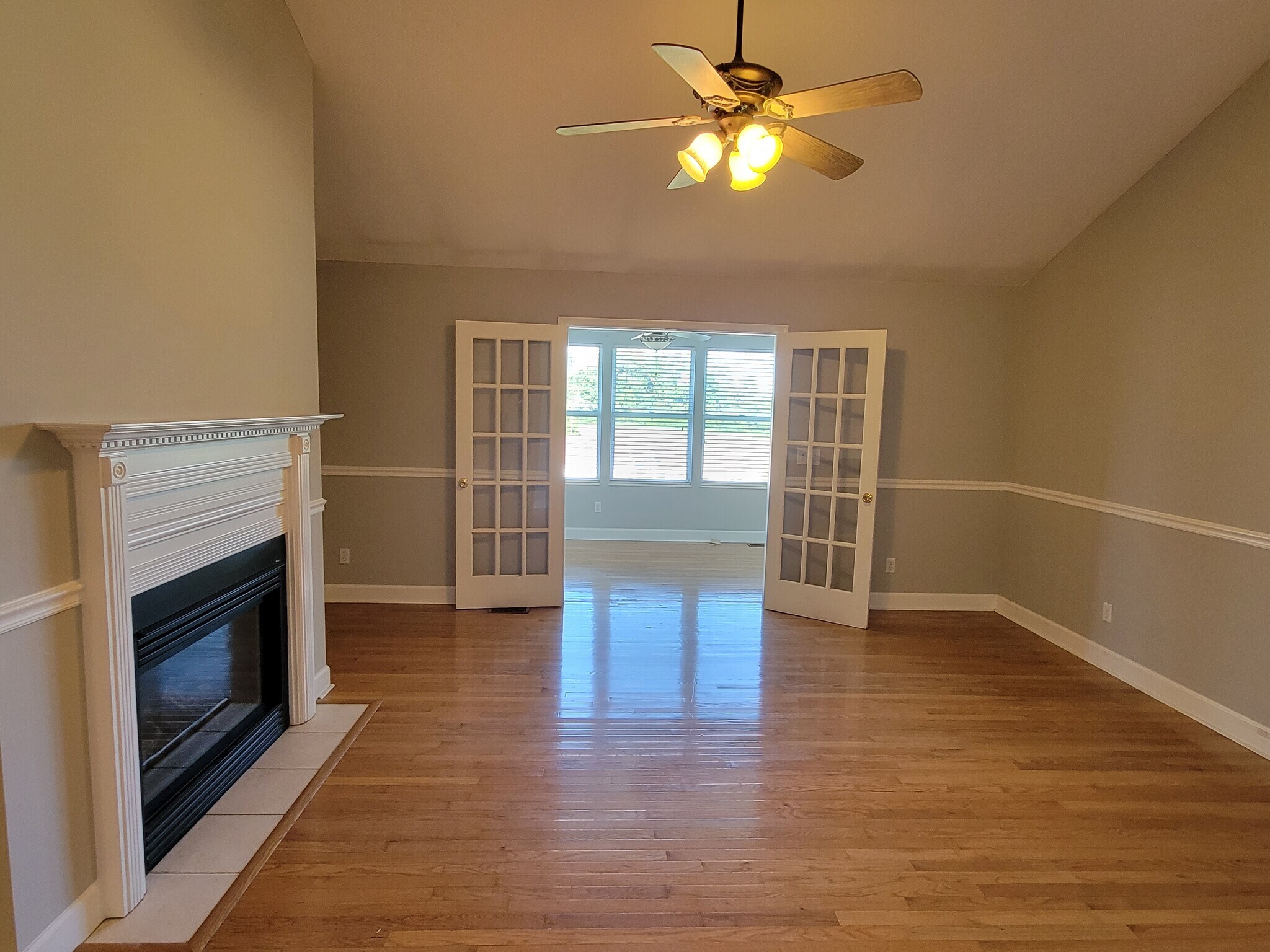 Building Photo - 109 Golf Club Ln