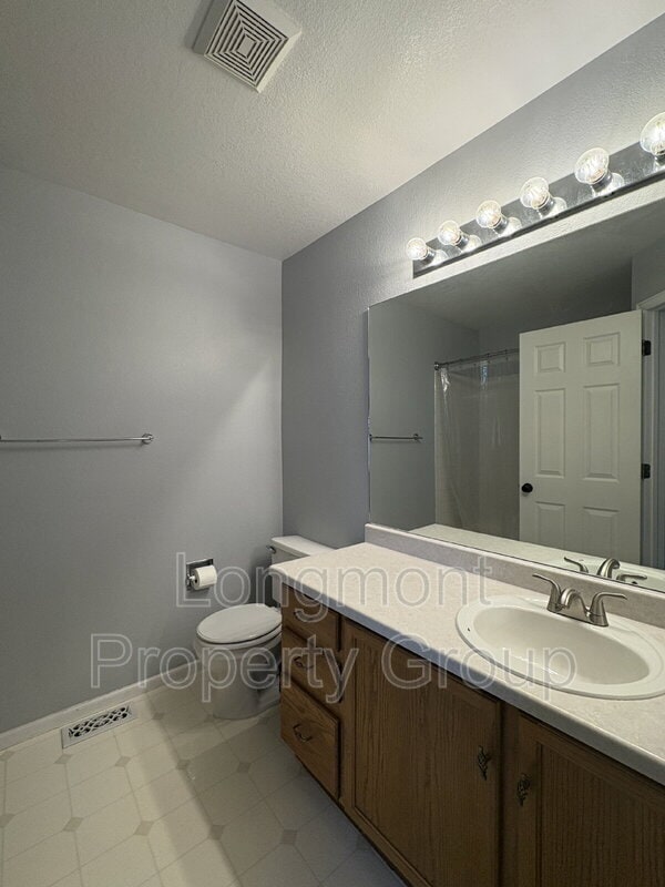 Building Photo - 1293 Red Mountain Dr