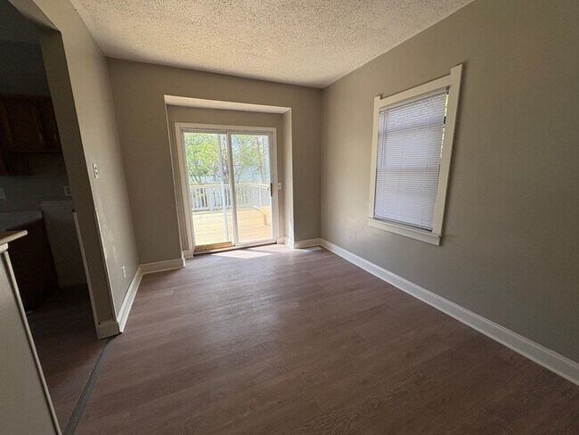 Building Photo - Charming 3-Bedroom Home in West Toledo