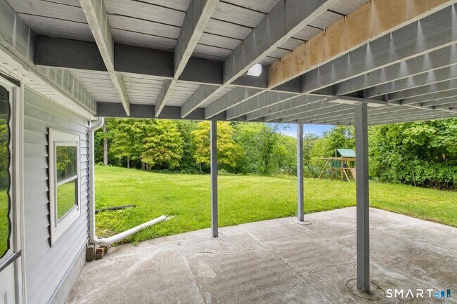Building Photo - 90 Nantucket Dr