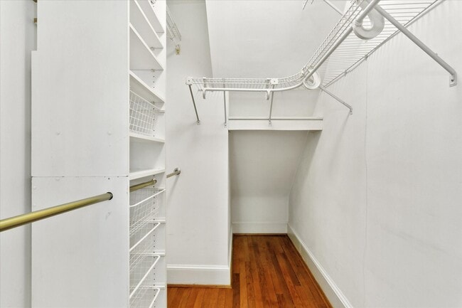 Building Photo - 75 Lodge Rd