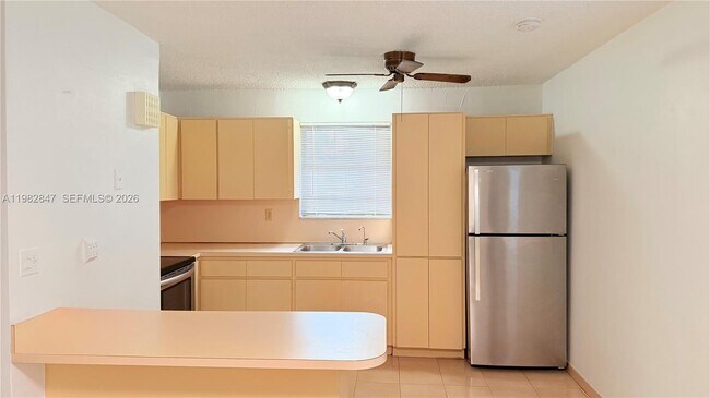 Building Photo - 3165 W 2nd Ave