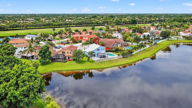Building Photo - 8225 Pelican Harbour Dr