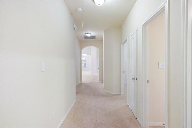 Building Photo - 8426 Montego Bay Dr