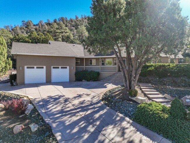 Building Photo - Extra spacious 3 bed 2 bath home in Kingsw...