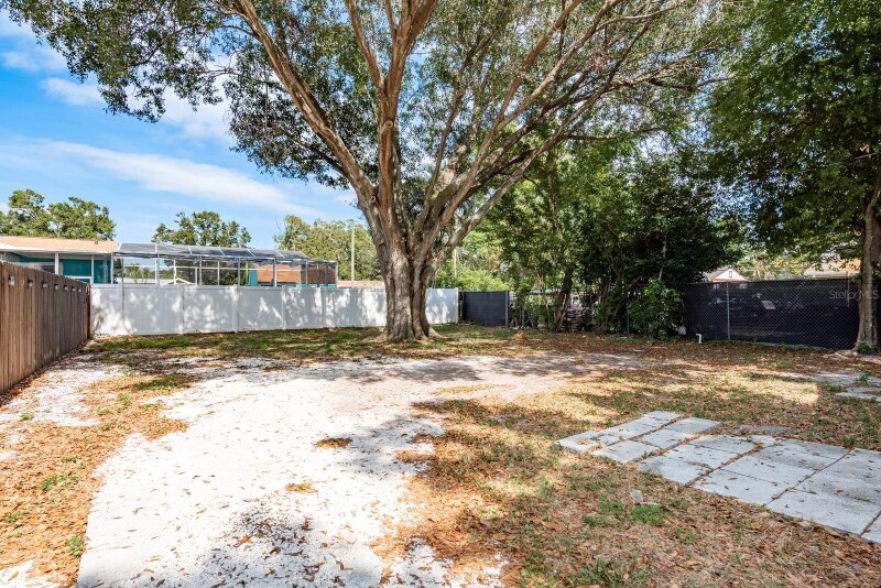 Building Photo - 3037 38th Ave N