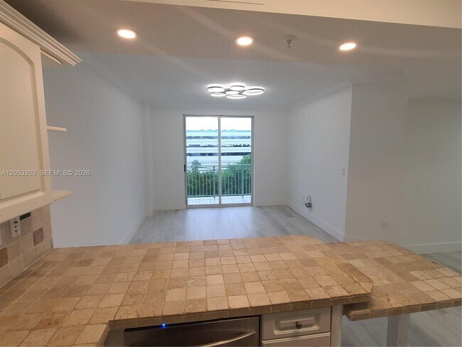 Building Photo - 3500 Coral Wy