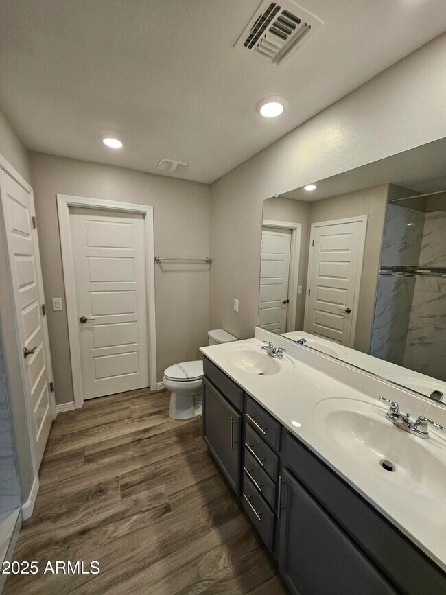 Building Photo - 40537 W Helen Ct