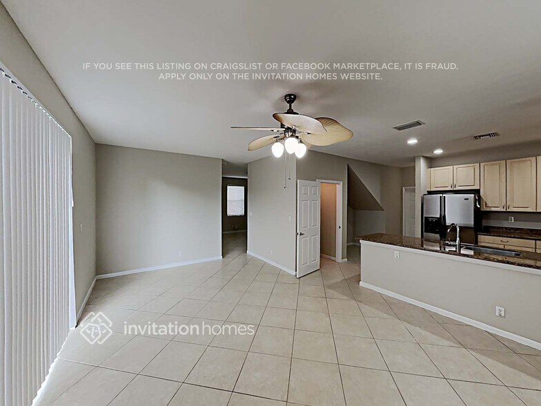 Building Photo - 7563 NW 70th Ave