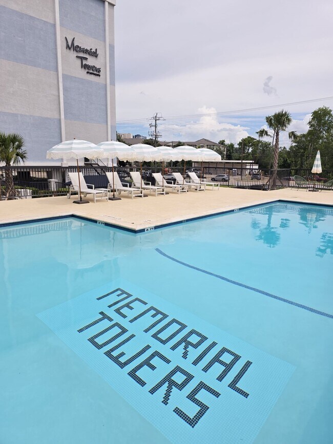 Building Photo - 5400 Memorial Dr