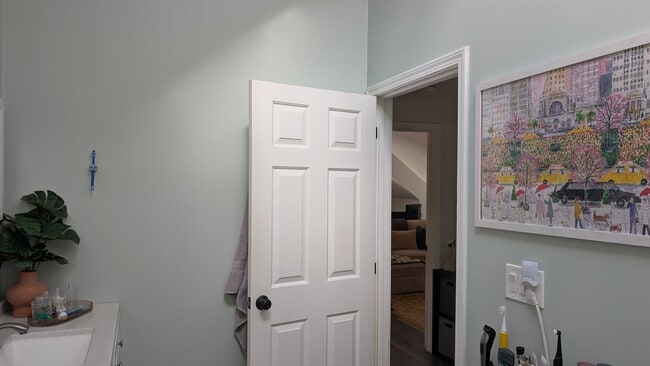 Building Photo - 56 McIntosh Ln