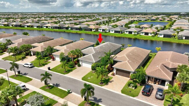 Building Photo - 11650 SW Moon River Way