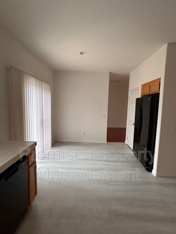 Building Photo - 1281 Avenida Amistad