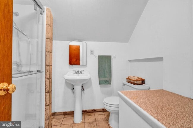 Building Photo - 2939 W Germantown Pike