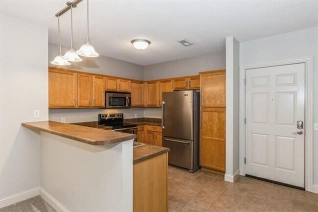 Building Photo - AUGUST 2026!!! Beautiful 2 Bedroom, 2 Bath Condominium in University Heights