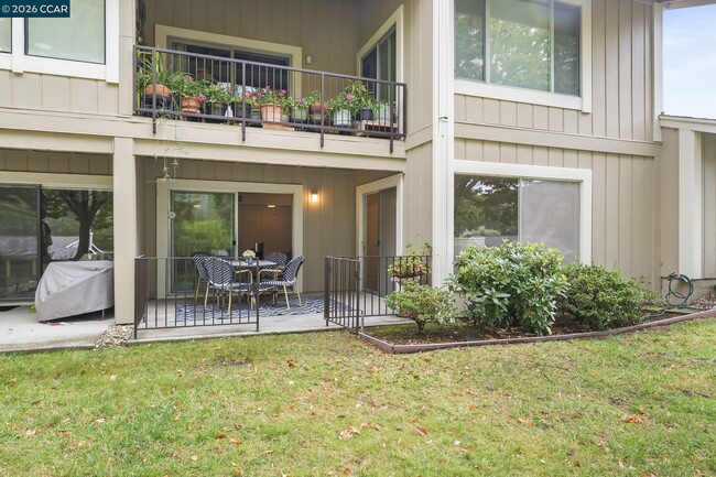 Building Photo - 975 Terra California Dr