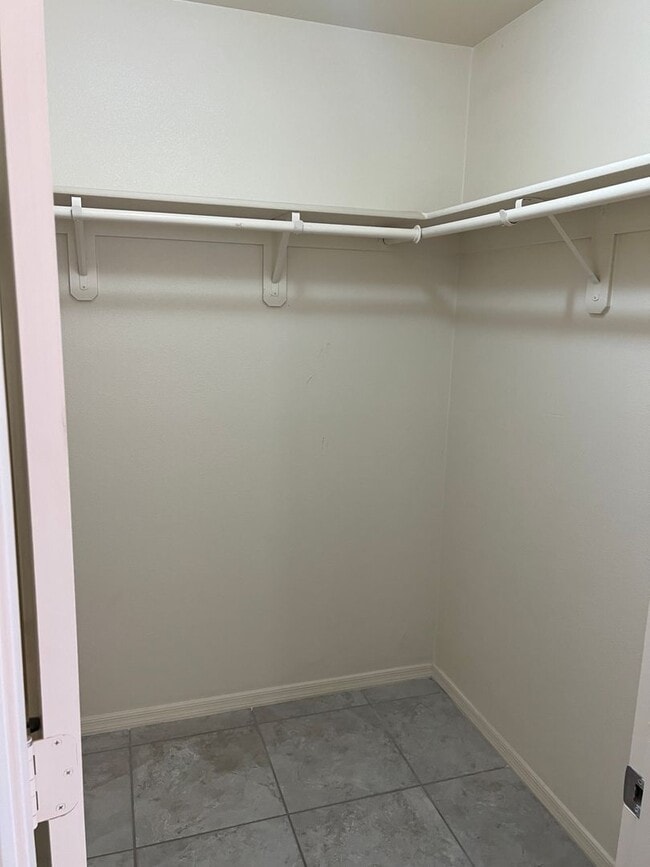 Building Photo - San Luis AZ, Three Bedroom 2 Bath Corner Lot Home with Additional Parking