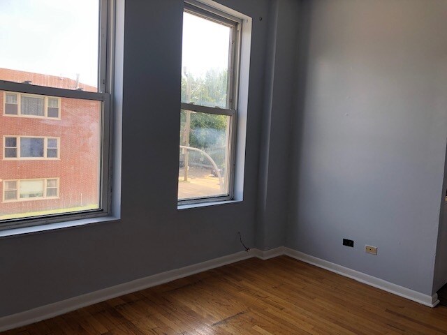 Building Photo - 2901 W 38th St