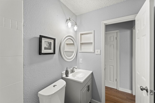 Building Photo - 1123 Rock Canyon Dr