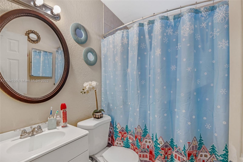 Building Photo - 2165 NW 23rd St