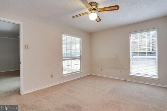 Building Photo - 1511 Lincoln Way