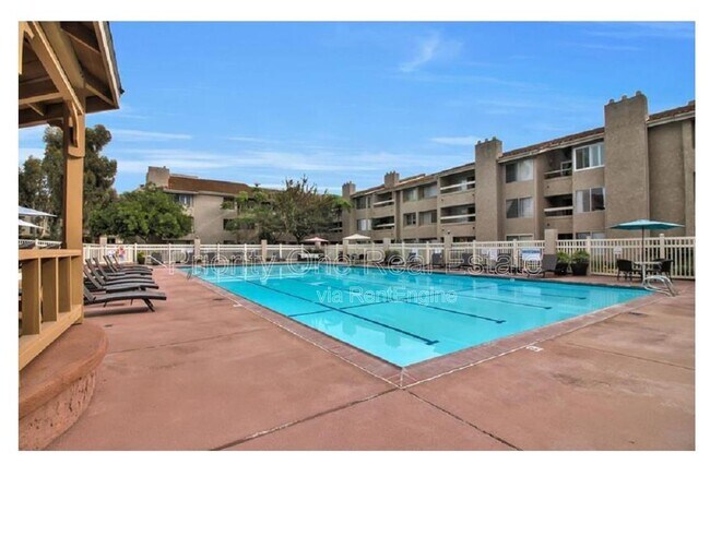 Building Photo - 10400 Caminito Cuervo