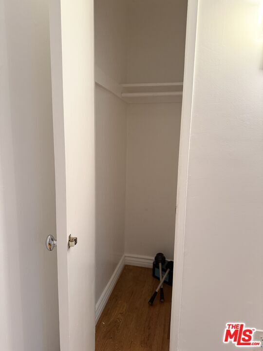 Building Photo - 6013 Carlton Way