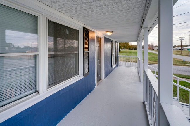 Building Photo - 501 E Franklin St