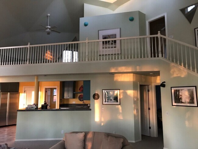 Building Photo - Amazing Garden Hwy Riverfront Home for Rent