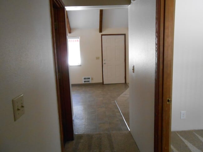 Building Photo - 17297 Golden Eye Dr