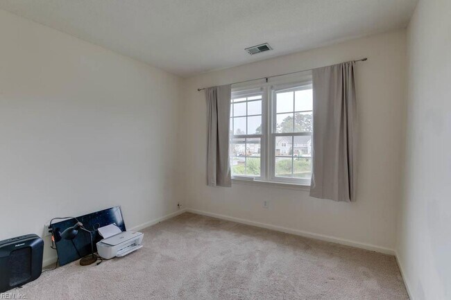 Building Photo - 3825 Rivanna River Reach