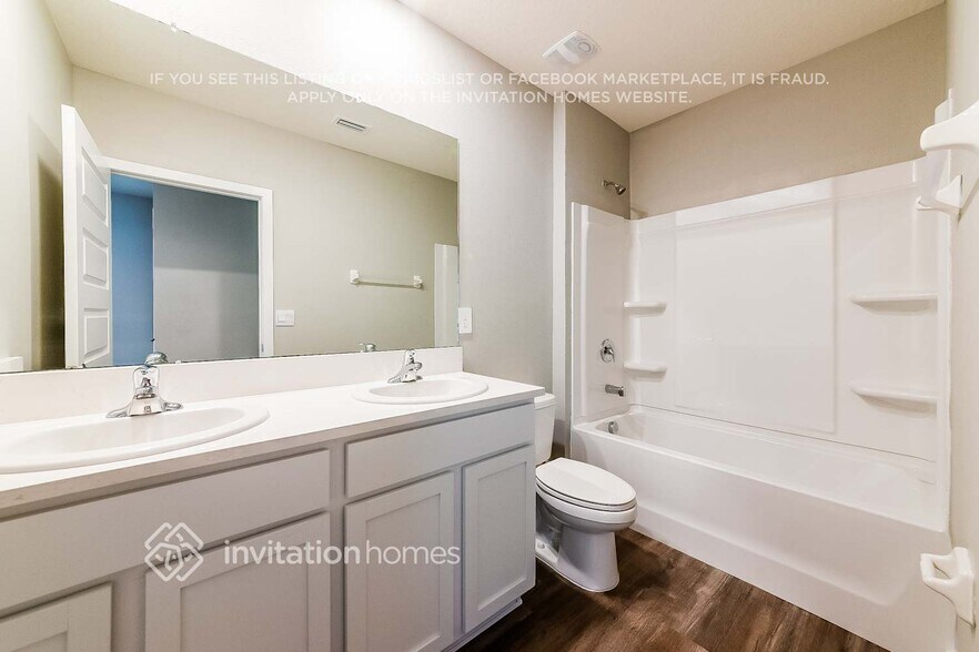 Building Photo - 17007 Barnwood Pl