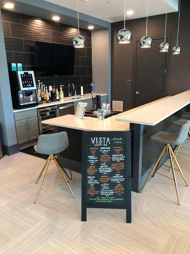 Building Photo - 13303 Ballantyne Corporate Pl