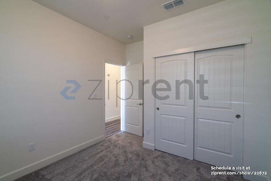 Building Photo - 4449 Tucker Dr