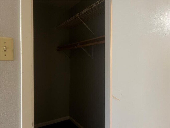 Building Photo - 8419 Hearth Dr