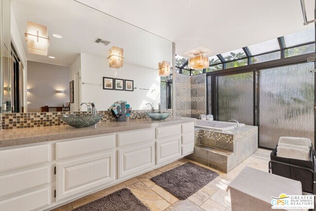 Building Photo - 40563 Desert Creek Ln