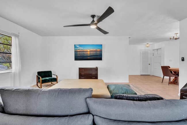 Building Photo - 313 NW 42nd St