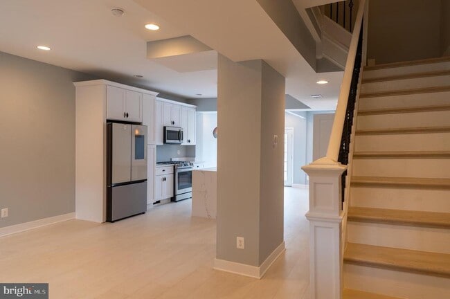 Building Photo - 706 Longfellow St NW