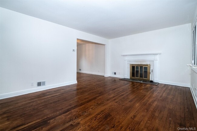 Building Photo - 83 Stevenson Ave