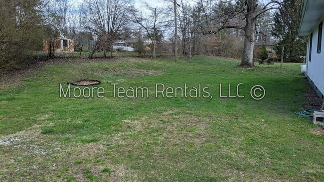 Building Photo - 3 Bed / 1 Bath House