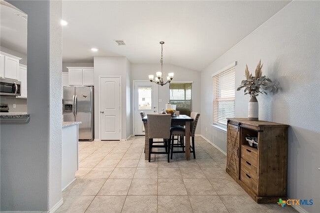 Building Photo - 5541 Perdita Dr